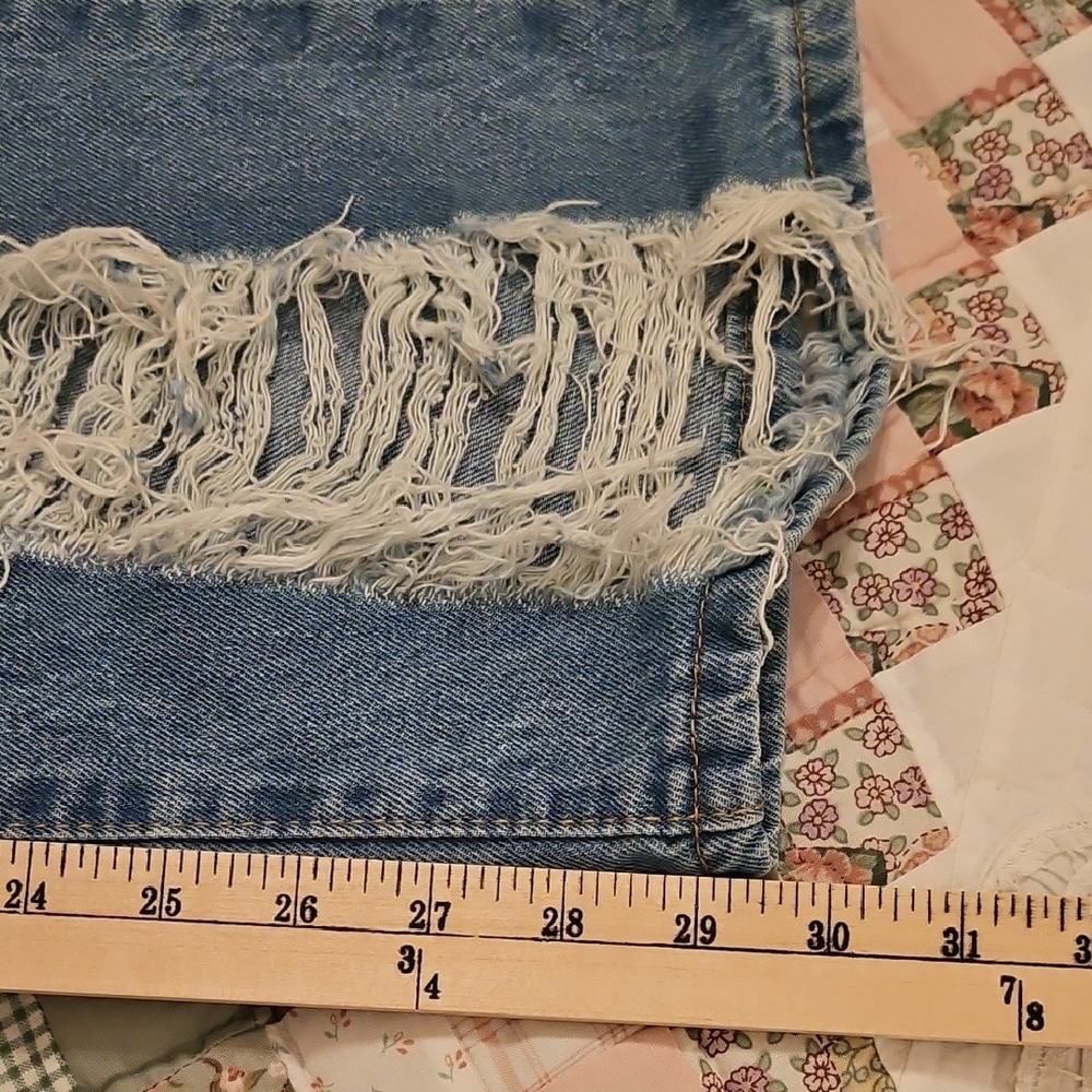 Almost Famous 90's Fit Bootcut Jeans- Distressed/Ripped -  Size 0 - Picture 6 of 10